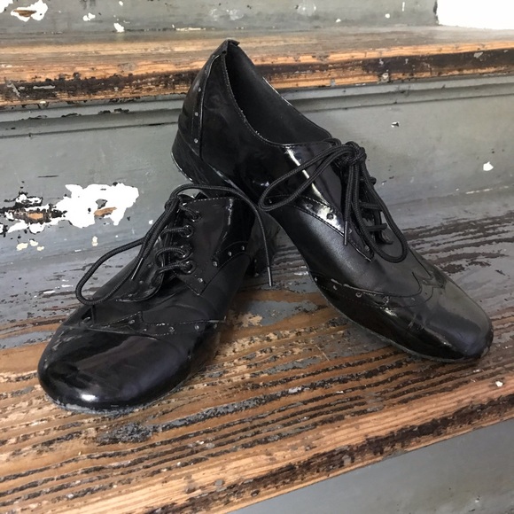 Black wingtip/spat style dance shoes - Picture 3 of 8